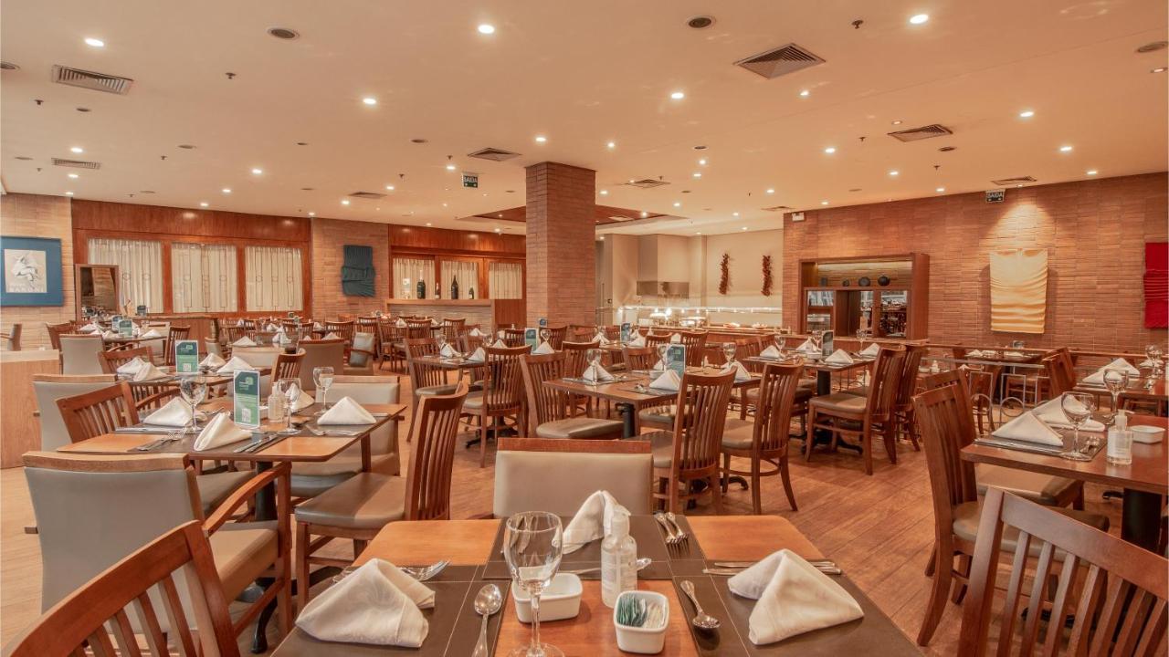 Hotel Deville Prime פורטו אלגרה מראה חיצוני תמונה The restaurant