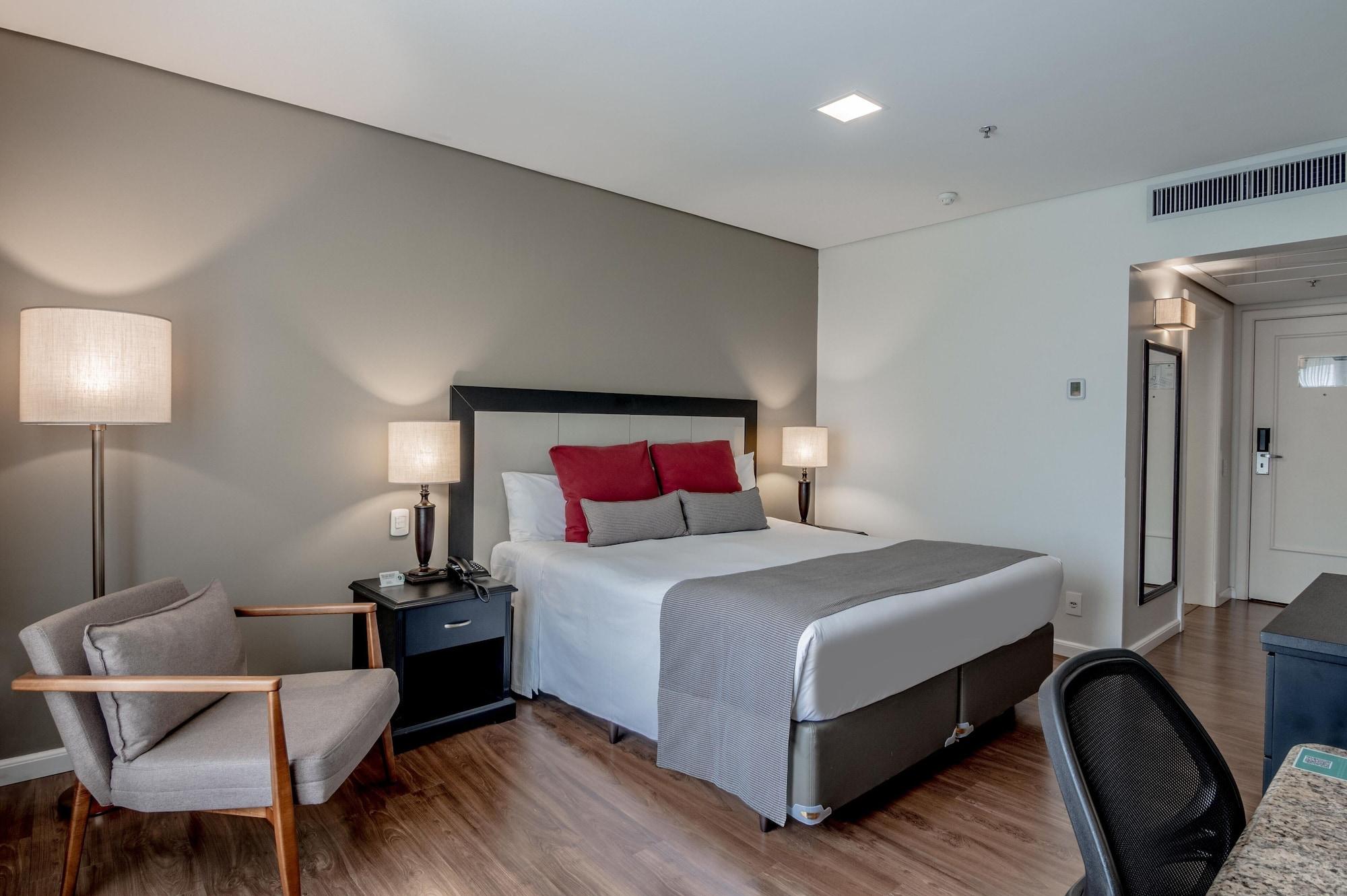 Hotel Deville Prime פורטו אלגרה מראה חיצוני תמונה A room at the hotel